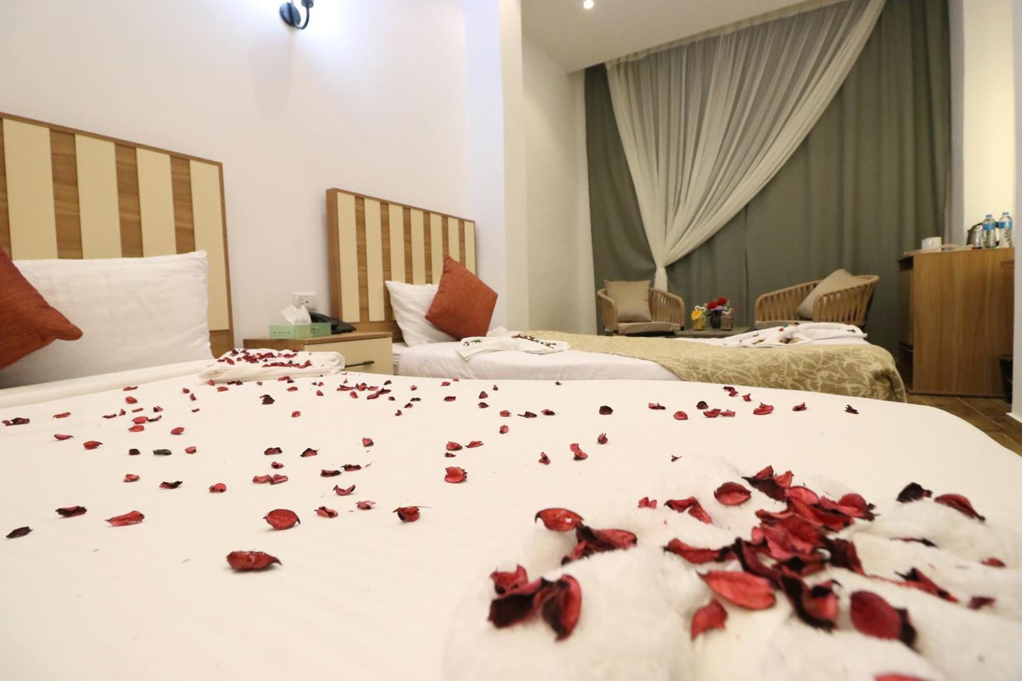 West Pyramids Hotel Kafret el-Gabal Buitenkant foto