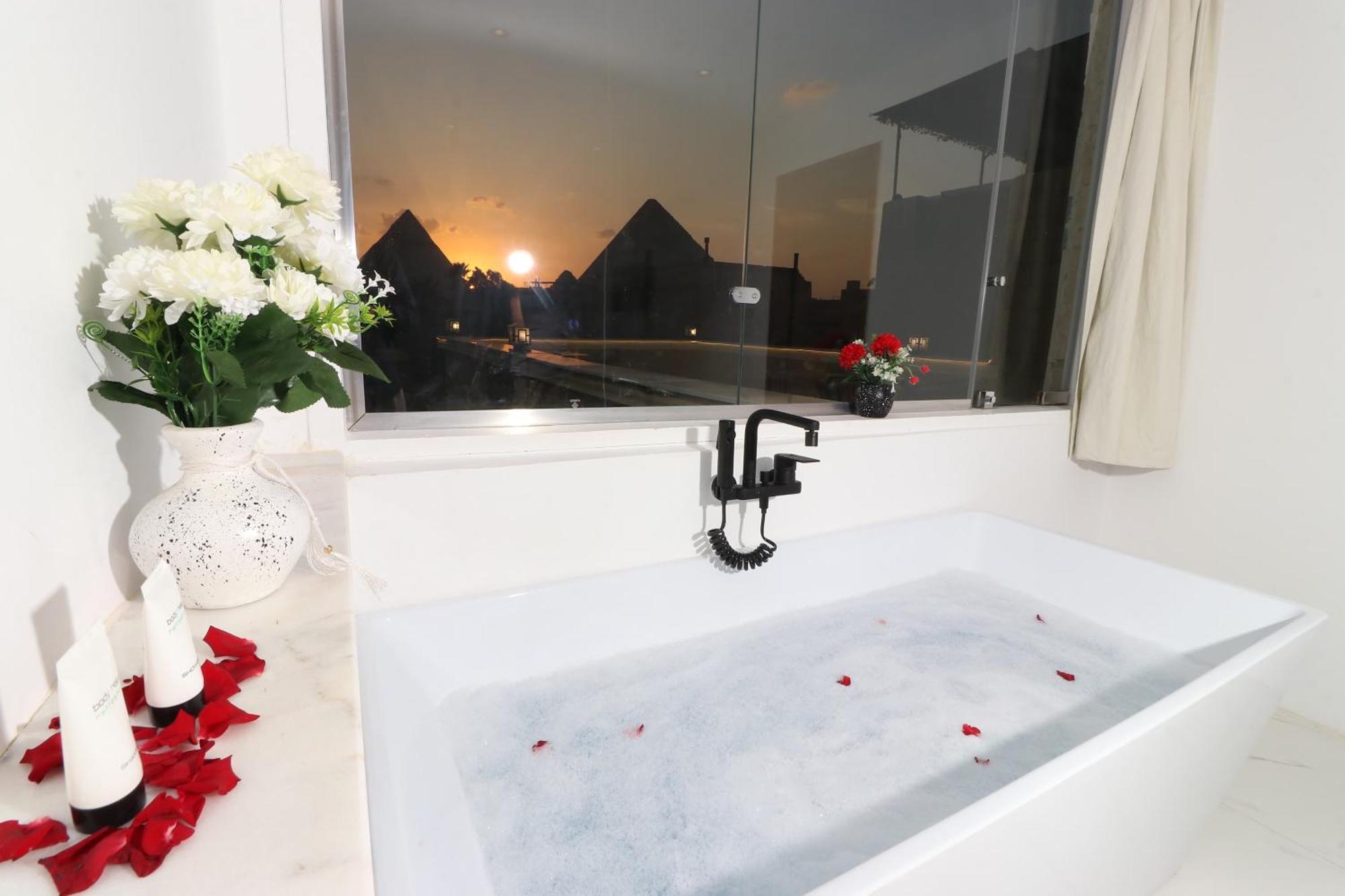 West Pyramids Hotel Kafret el-Gabal Buitenkant foto